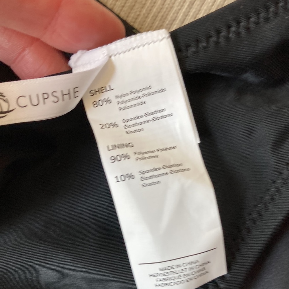 Cupshe woman’s black bikini size large NWT - Picture 4 of 7